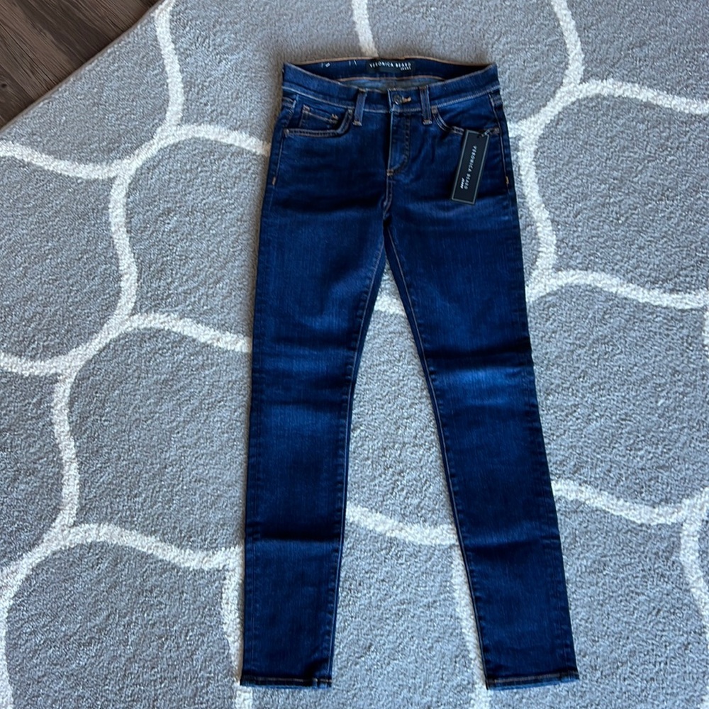 Veronica Beard, skinny jeans, dark blue
